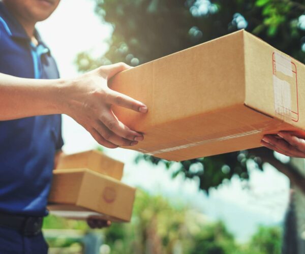 Caisse Carton : Critères pour Expédier un Colis